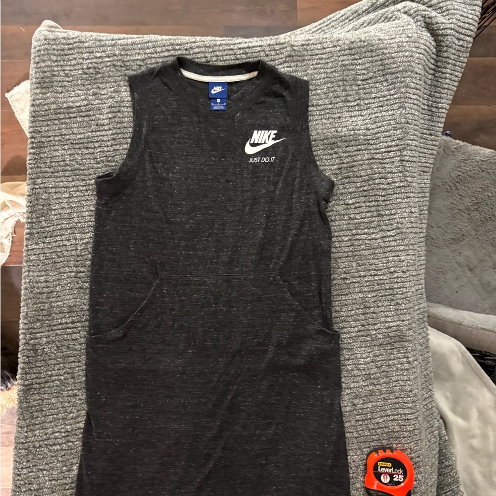 Nike Black Sleeveless Tank Top